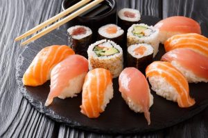 Qué es el sushi en Japón