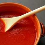 Salsa de tomate rojo