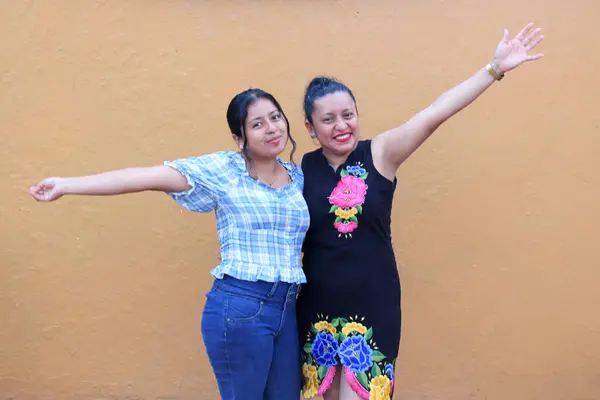 Iniciativas que empoderan a mujeres guatemaltecas